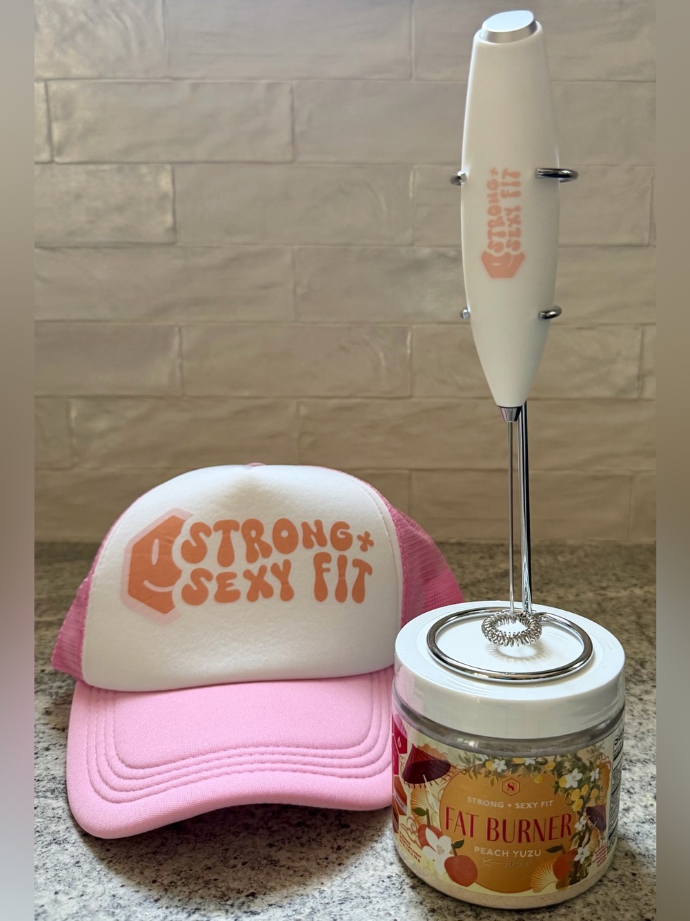 NWT Strong + Sexy Fit (Now Kainua) Limited Edition Peach Yuzu Fat Burner Bundle